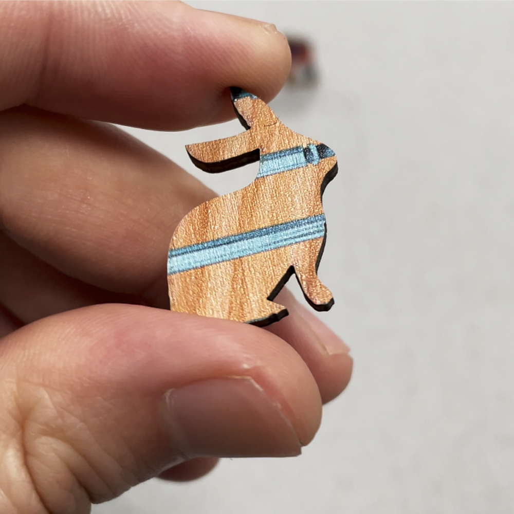 Wondering Blue Tailed Cat Wooden Jigsaw Puzzle - aimpuzzle